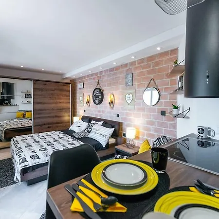 Zen Apartment *